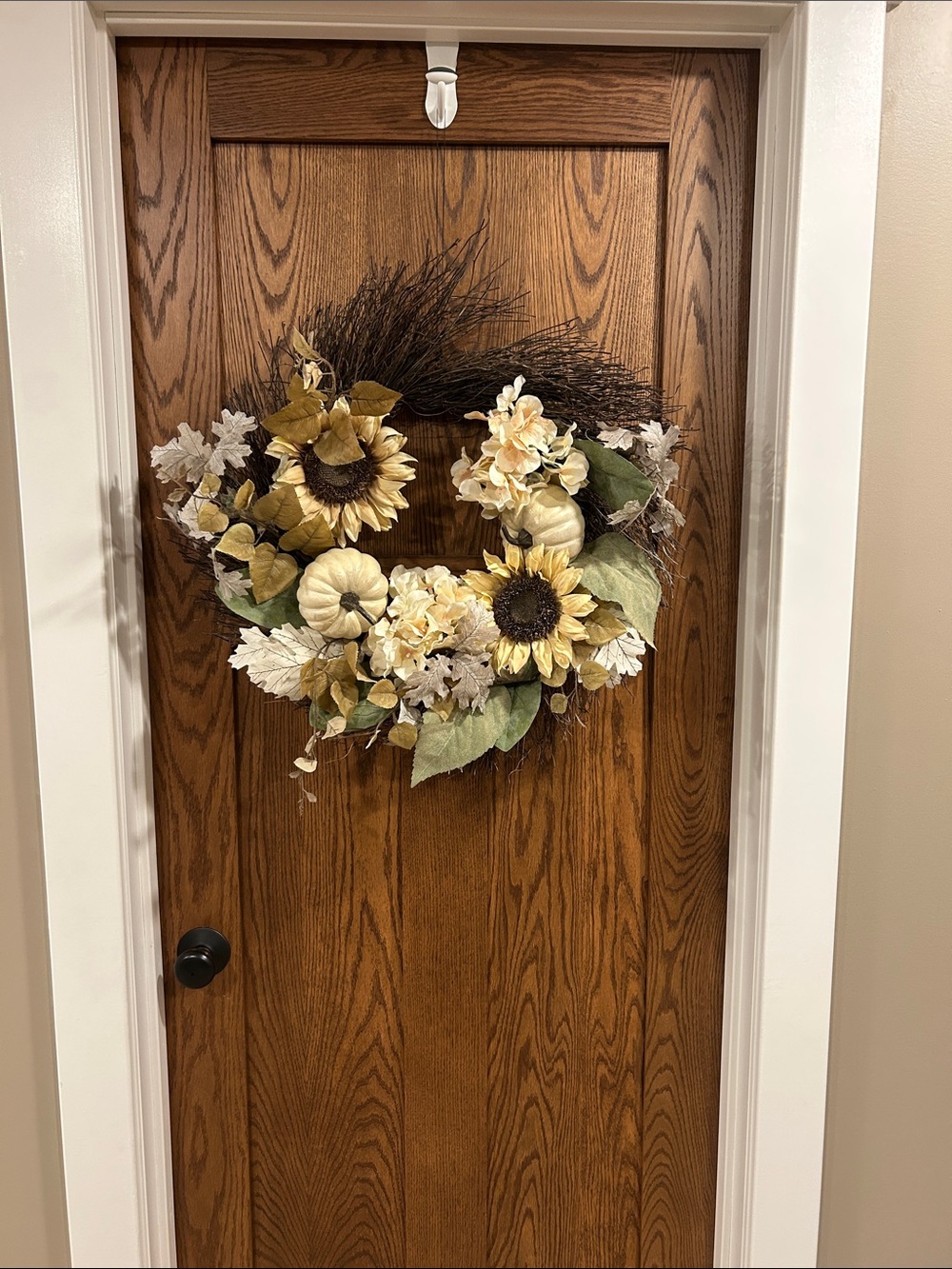 Neutral Autumn Pumpkin & Sunflower Wreath - Home Holiday Decor